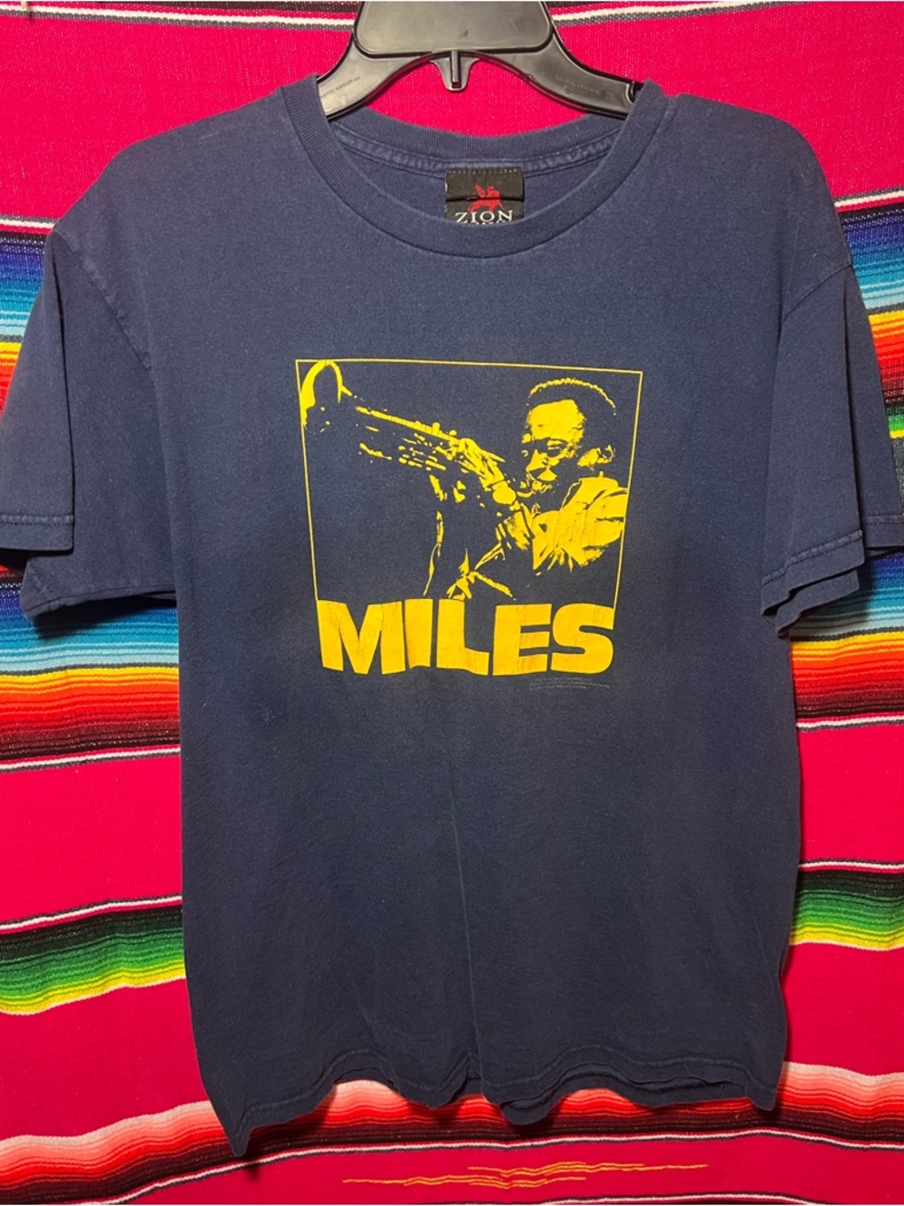 Miles Davis Zion Rootswear 2004 Graphic Shirt Blue/Yellow Size Large